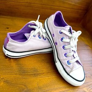 Converse low tops - purple kid size 1